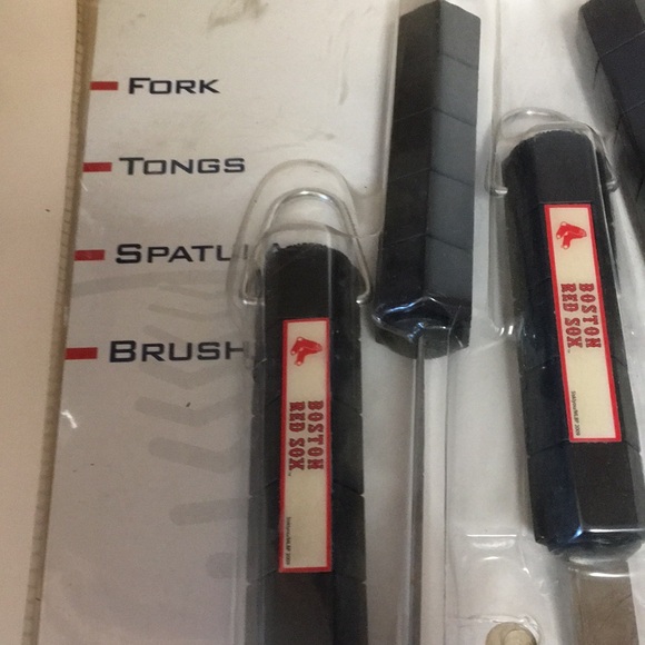 Boston Red Sox Barbecue Tool Set - Picture 2 of 7